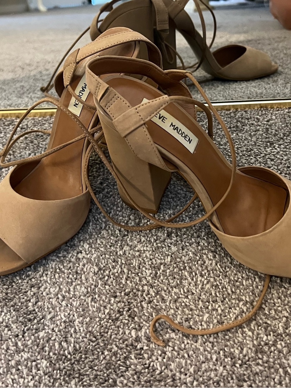 Steve Madden Beige/Tan Suede Lace-Up Block Heel Sandals